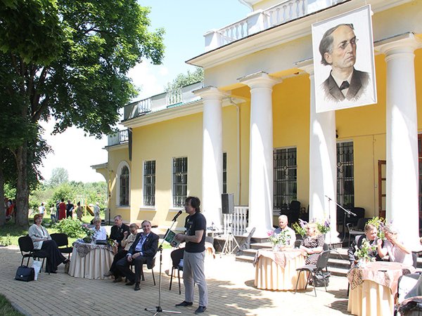 Мемориальный комплекс «Партизанская поляна» - Брянск
