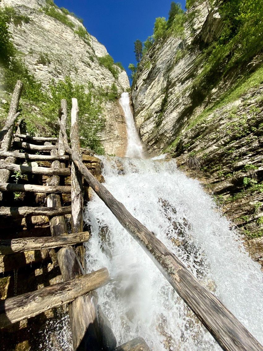 Борзойский водопад в Грозном - фото