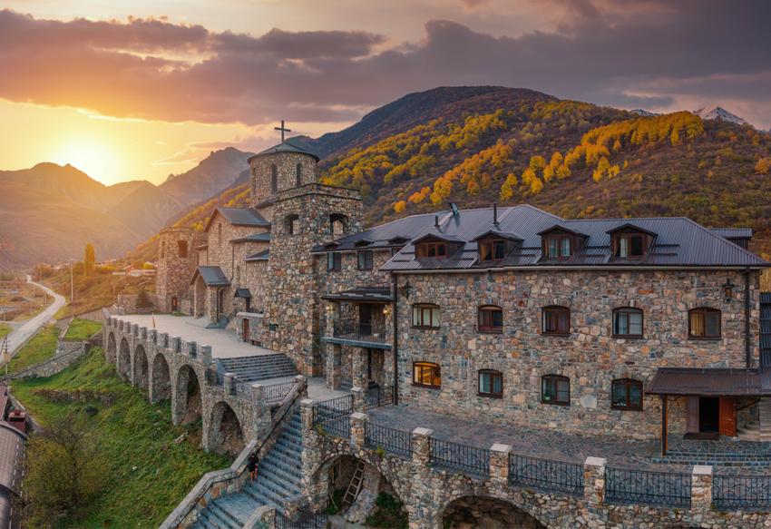 Безенгийское ущелье