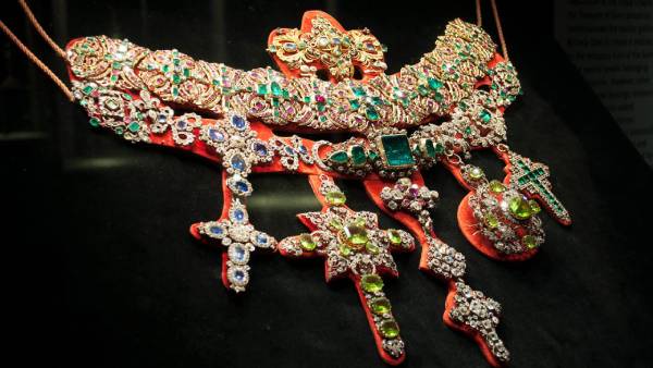 Музей Палаццо Сан-Лоренцо в Неаполе