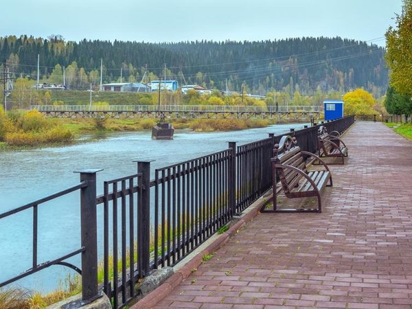 Памятник йети в Таштаголе - Шерегеш