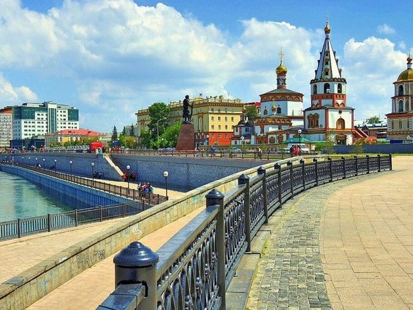 Крестовоздвиженская церковь - Иркутск