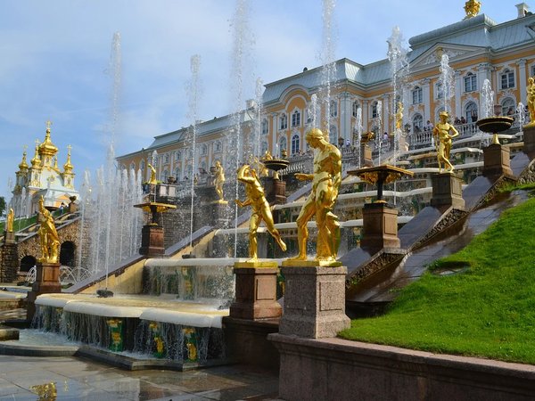 Фонтаны в Петергофе - Санкт-Петербург