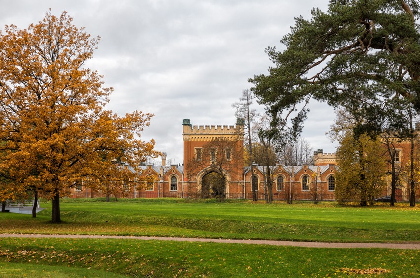Императорские конюшни в Петергофе - Санкт-Петербург