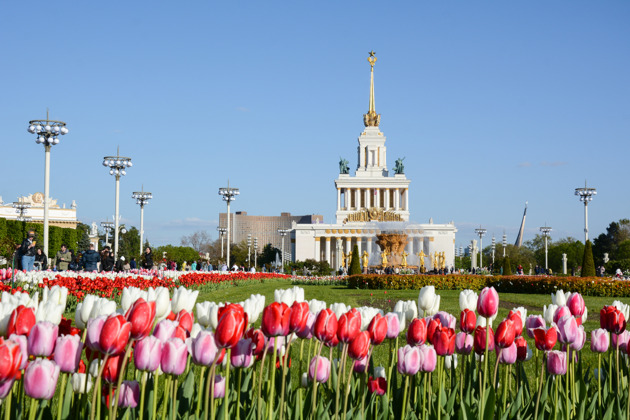 Фото - экскурсия: Орбиты истории: ВДНХ и павильон «Космонавтика и авиация»