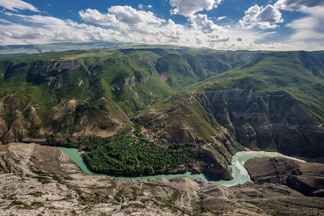 Фото - экскурсия: Самый глубокий каньон Европы в Дагестане и бархан Сары-Кум