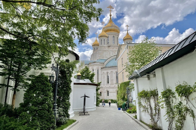 Фото - экскурсия: Возрожденная святыня: Сретенский монастырь