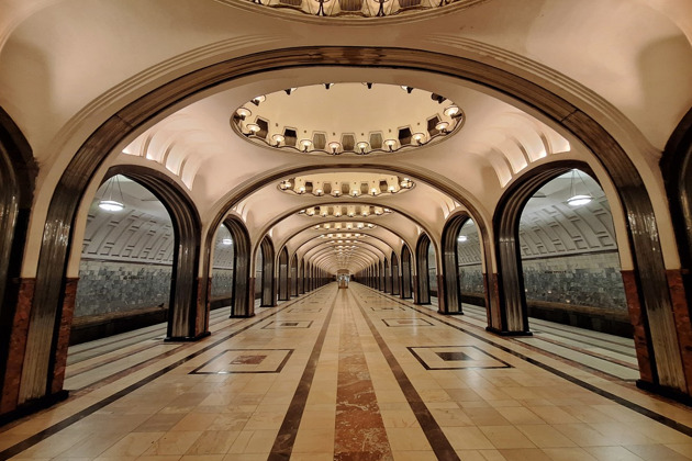 Фото - экскурсия: «Метро — город контрастов»: обзорная экскурсия
